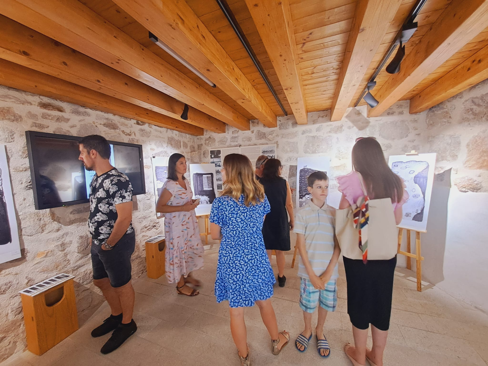 U Betini otvorena izložba 'Grafike' Marka Ramljaka