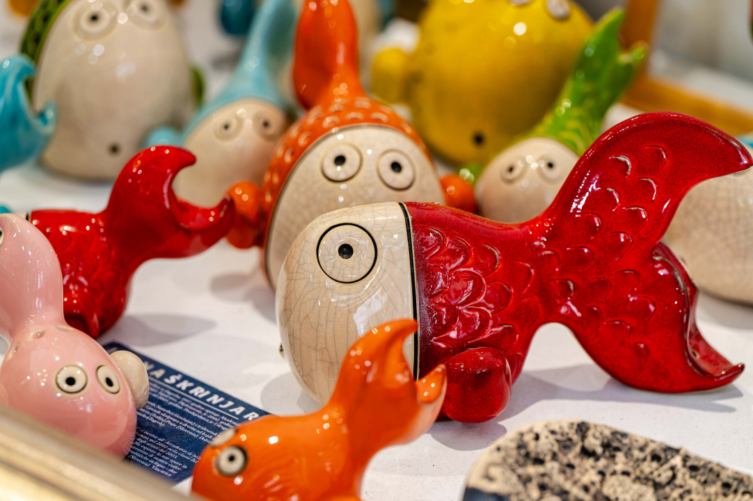 Ljeto u Galeriji Juraj Dalmatinac: Edo Murtić i Đuro Pulitika po odličnim cijenama!