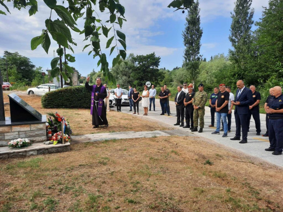 Počelo obilježavanje Oluje: U Kninu položeni vijenci