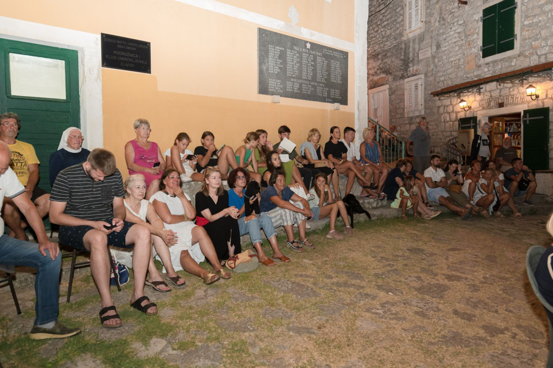 Zlarinjani se tradicionalno prisjetili svog pjesnika i književnika Mladena Bjažića