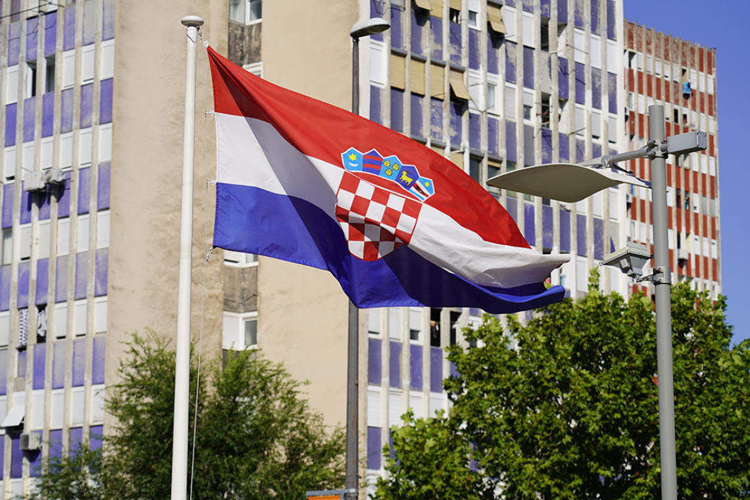 Položeni vijenci i zapaljene svijeće na Kvanju i Baldekinu