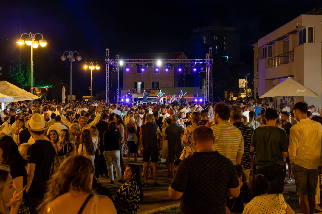 Kiša nije pokvarila atmosferu na Vodičkoj fešti