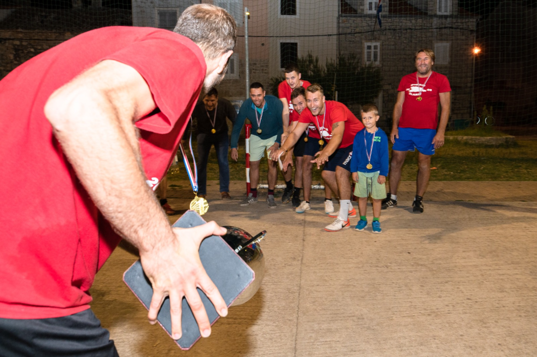 U Zlarinu je tradicionalno održan turnir 'Fingac', slavila ekipa Zogulini
