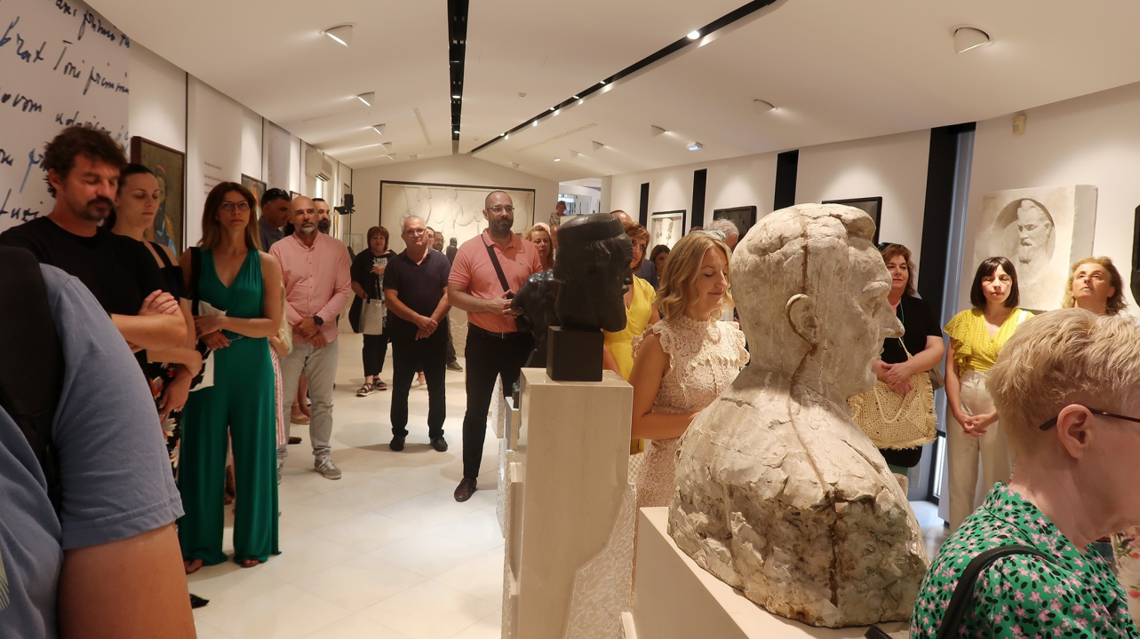 Gradski muzej Drniš dobio novi stalni postav: Izložena neprocjenjiva zbirka Ivana Meštrovića