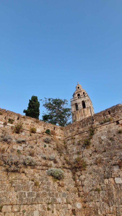 Morska avantura posade ŠibenikIN-a: Jako jugo, promjena ruta i nezaboravni dani na prekrasnoj jedrilici