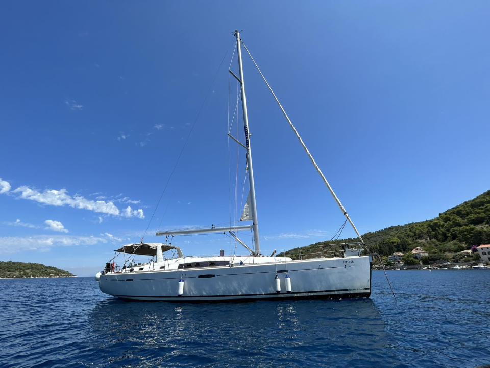 Morska avantura posade ŠibenikIN-a: Jako jugo, promjena ruta i nezaboravni dani na prekrasnoj jedrilici