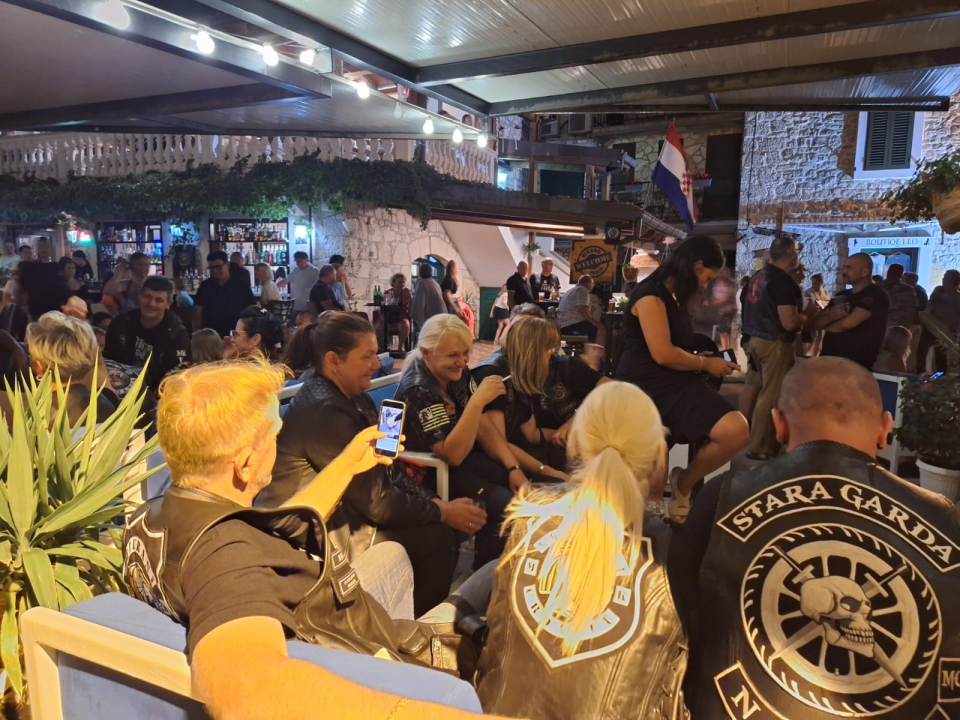 Rock'n'roll, finger food i kokteli: Stray Cat mjesto je koje morate posjetiti! 