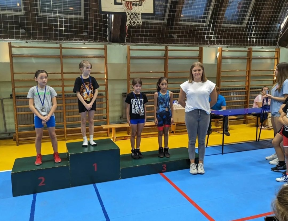 Mladi šibenski hrvači osvojili sedam medalja na međunarodnom turniru u Slatini