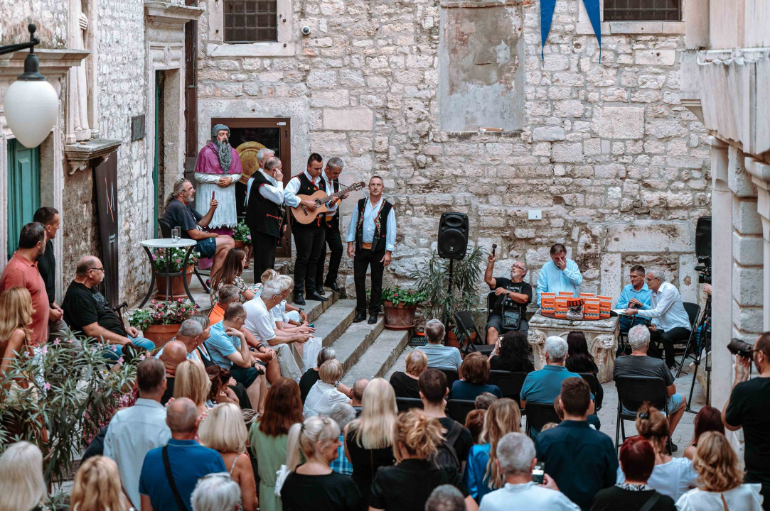 U Skradinu proslavljen blagdan Male Gospe