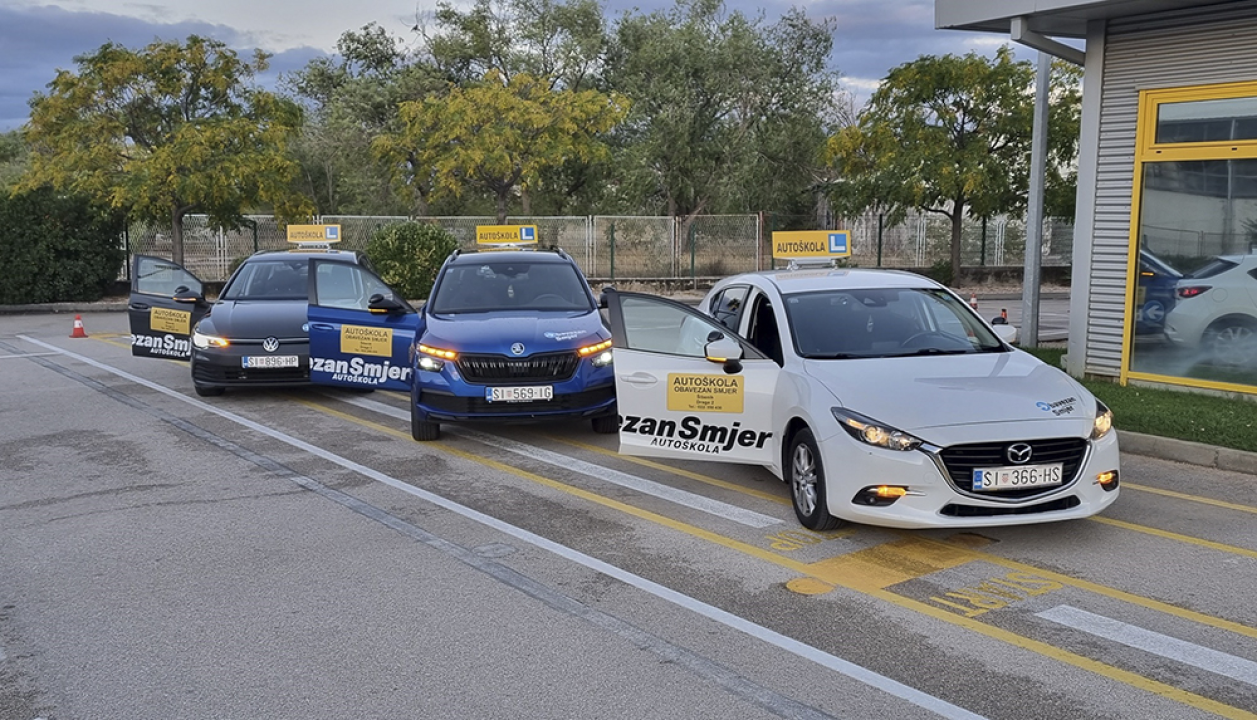 Uz autoškolu Obavezan smjer uspješno položite vozački ispit! 
