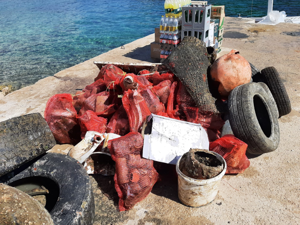 Čuvajmo Jadran zajedno: Duž obale održana velika simultana akcija čišćenja podmorja 