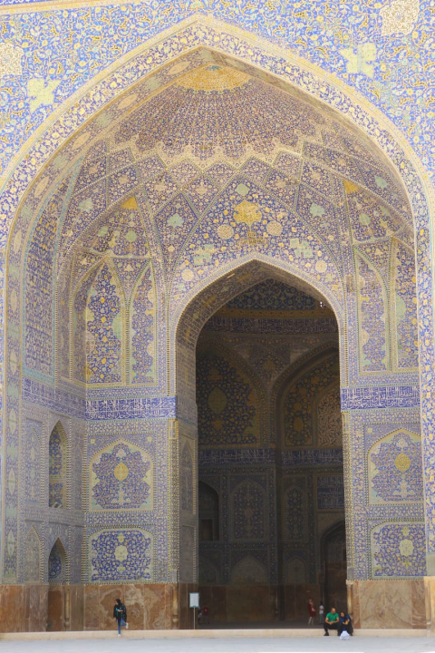 Petnaest planinara iz Šibenika krenulo u osvajanje najvećeg vrha u Iranu: Njih devetero je uspjelo!