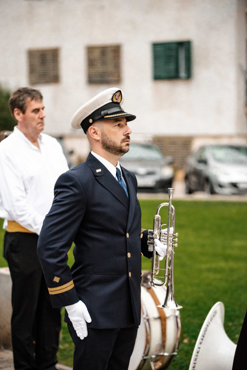 Unatoč prolomu oblaka, grmljavini i pljusku, Šibenčani pokazali koliko im znači Rujanski rat 