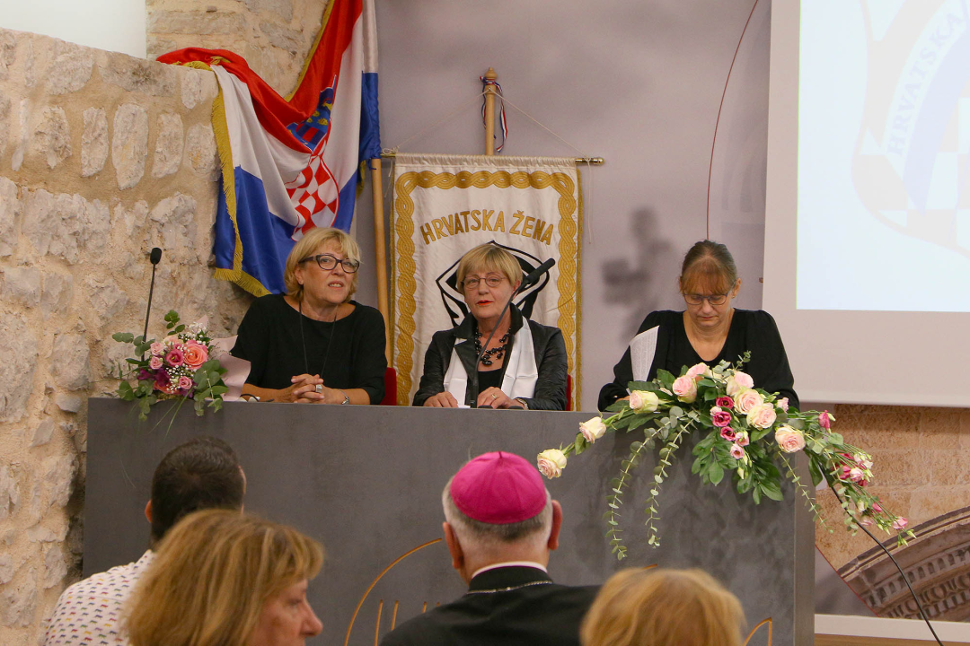 Udruga Hrvatska žena Šibenik proslavila 30. obljetnicu djelovanja