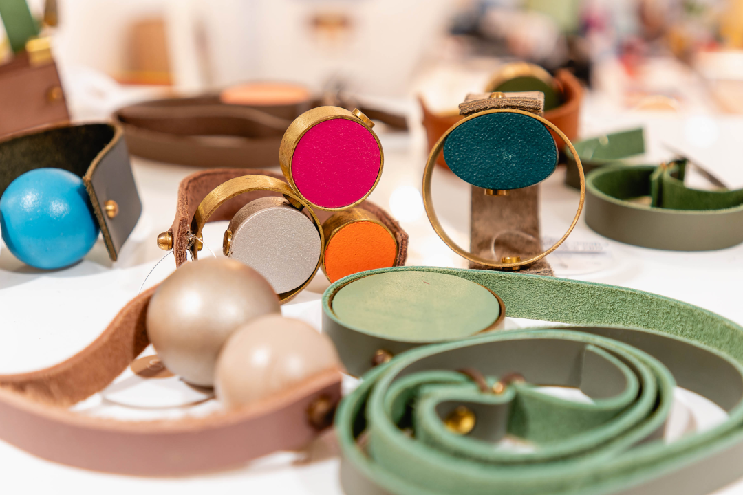 U Galeriju Juraj Dalmatinac stigle zimske kolekcije dizajnerske odjeće i nakita