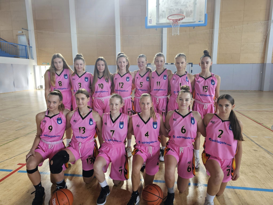 Mlade košarkašice Vodica s dva poraza otvorile natjecanje u WABA ligi 