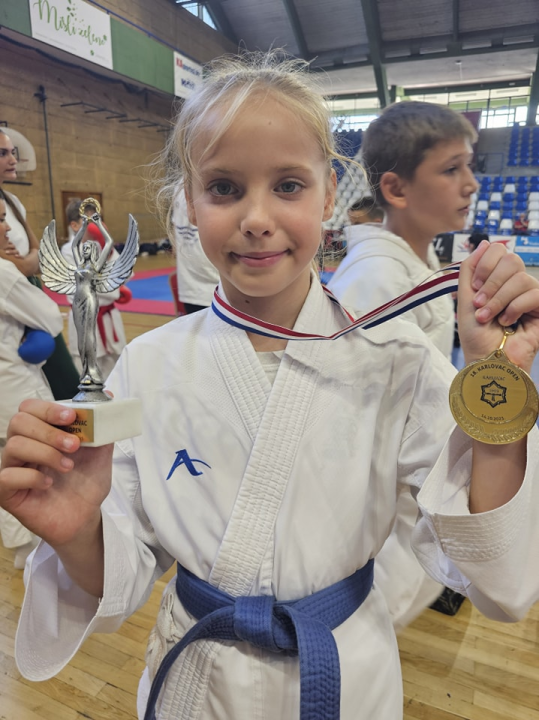 Vodički karataši na međunarodnom turniru osvojili 35 medalja