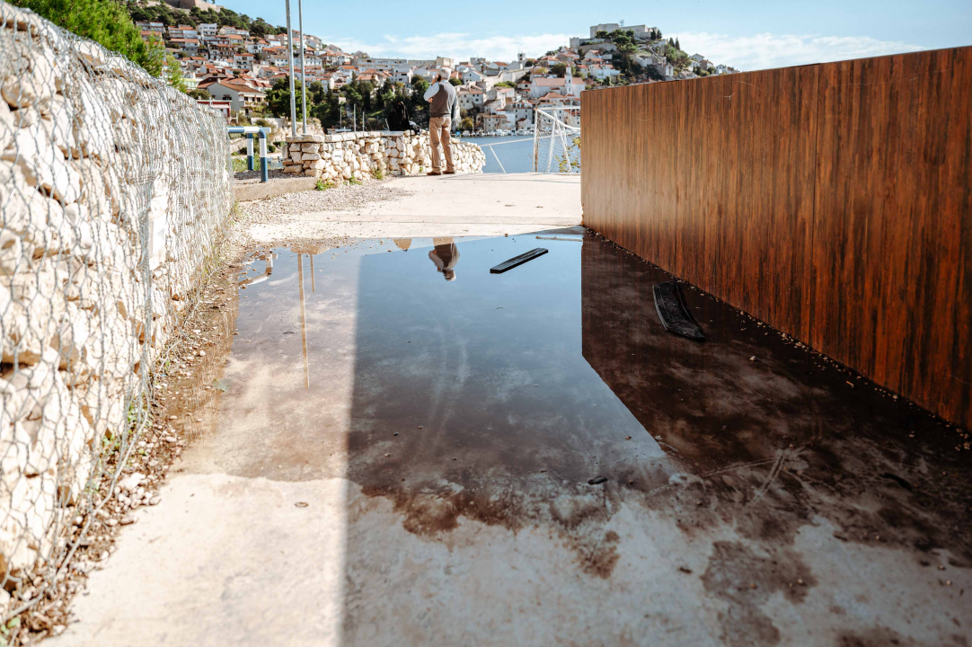 Dolac i Banj nakon juga izgledaju kao albanske plaže kojima smo se ljetos rugali!