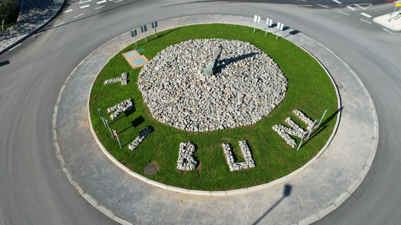 Tribunjci spomenikom odali počast ribaru i težaku