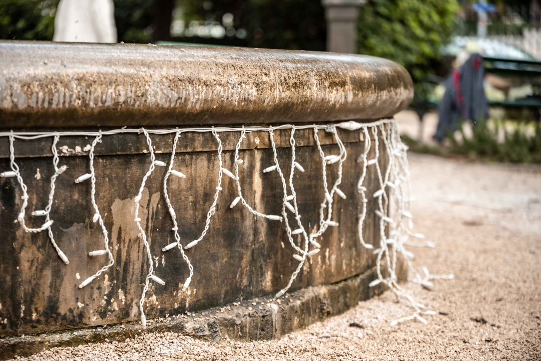 Započinje blagdansko ukrašavanje grada: Ukrasi se postavljaju na tri lokacije  