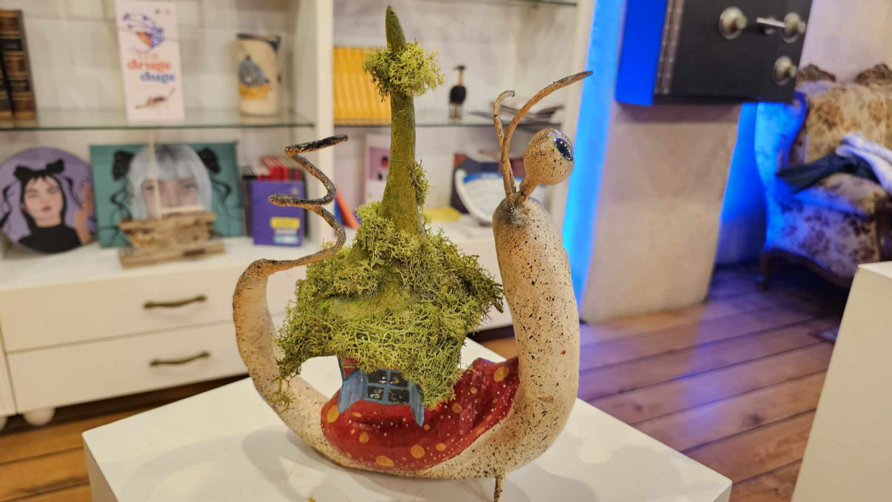 U Galeriji Azimuta otvorena izložba radova Andriane Tanfare 'Iza druge duge'