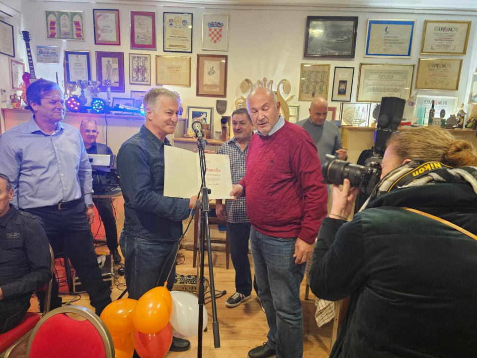 Denis i Neven pola stoljeća dio su Šibenske narodne glazbe: 'Jednom glazbar, uvijek glazbar'