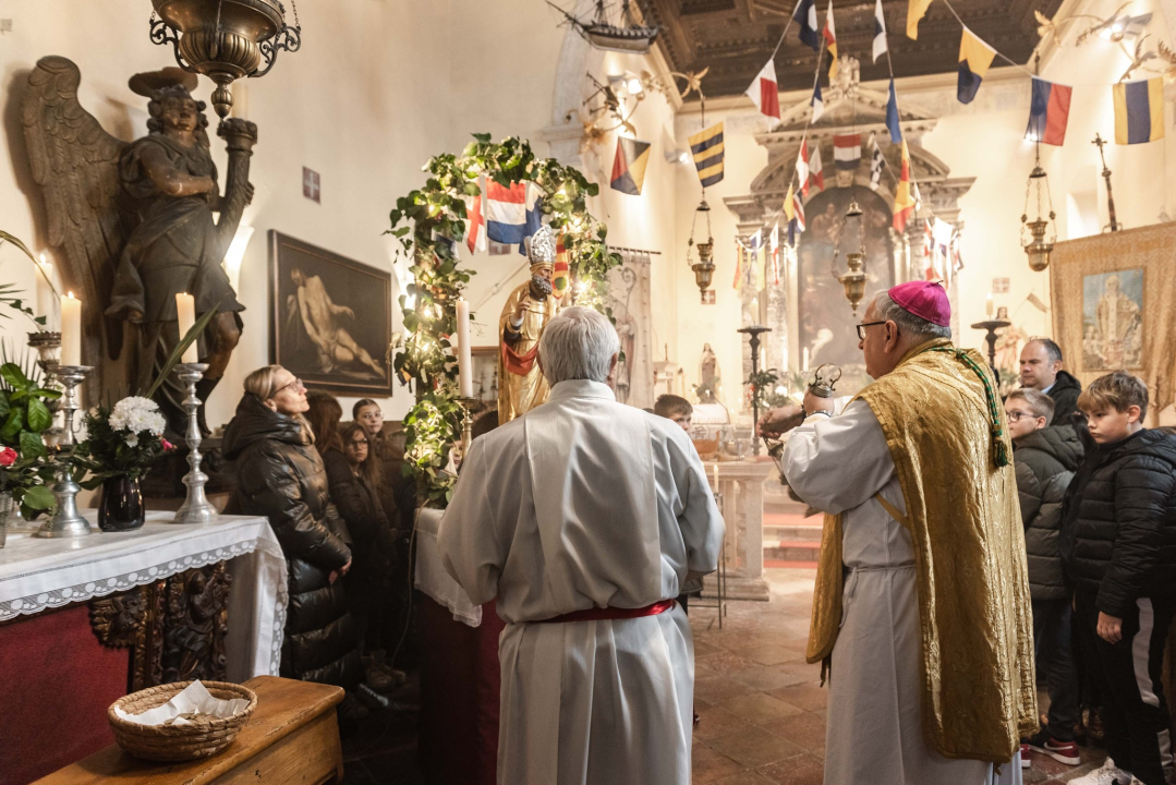 Blagdan sv. Nikole biskupa tradicionalno se slavi u svečevoj crkvi u Šibeniku