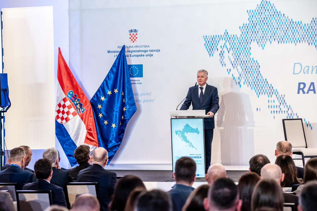 Premijer Plenković posjetio Šibenik: Sastao se s gradonačelnikom Burićem i sudjelovao na svečanosti u Solarisu 