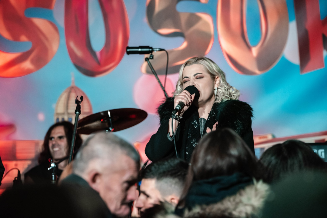 Pogledajte kako se zabavljalo na Šušuru uz Magazin, a za večeras Fenixi najavljuju provod na rivi!