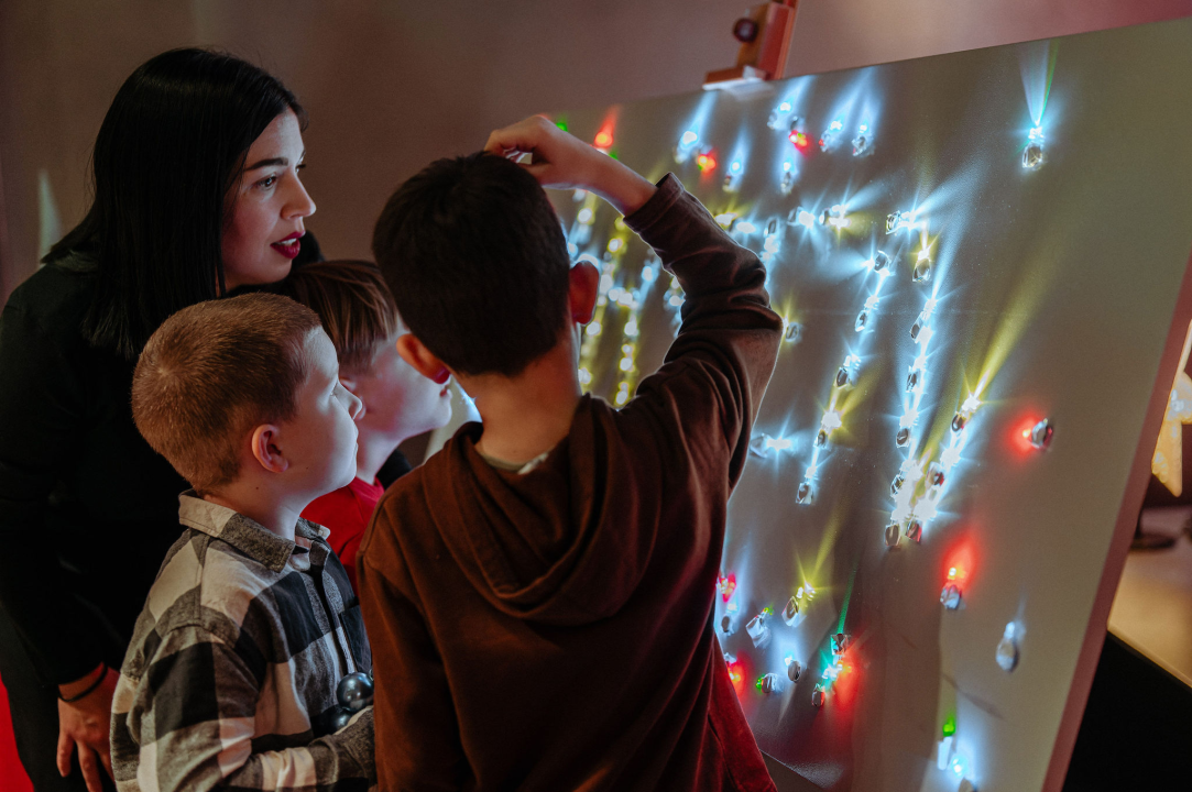 Arsenturica je pun pogodak, djeca jučer izrađivala magnetne svjetleće ‘bacalice’ 