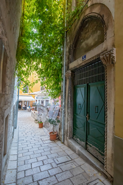 Društvo Juraj Dalmatinac obnovilo gotički portal iz 15. stoljeća pored Medulića