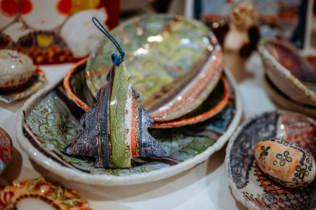 U Galeriji Juraj Dalmatinac potražite predivne unikatne poklone i umjetnine po odličnim cijenama 