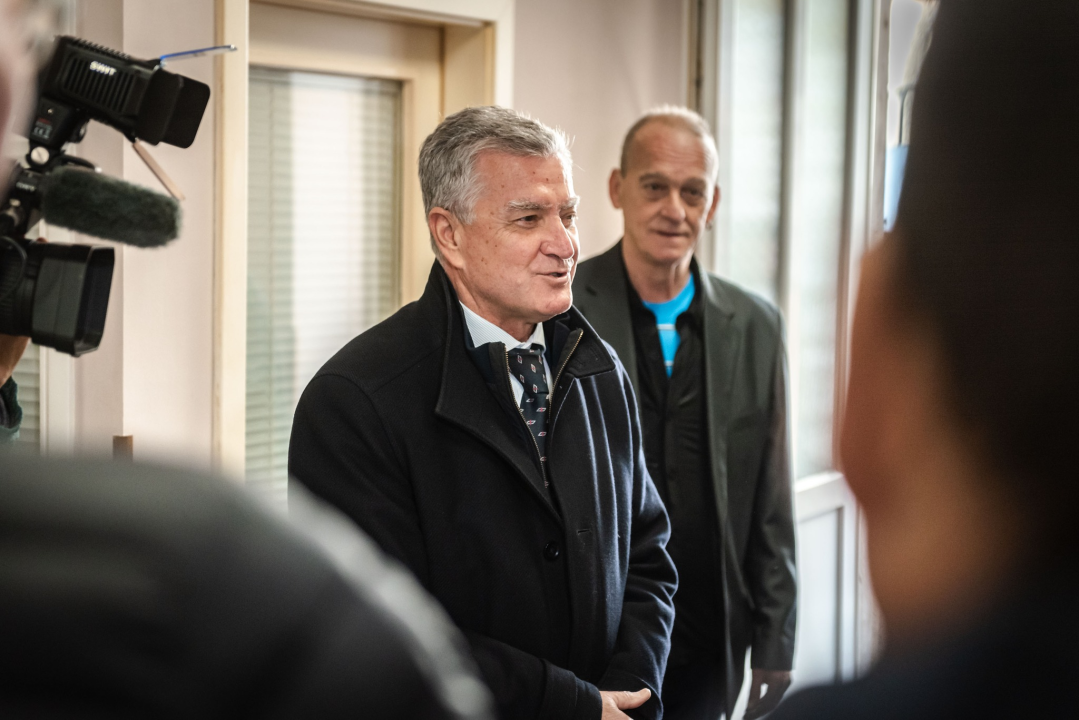 Gradonačelnik i biskup posjetili Prihvatilište za beskućnike: Najavljena i obnova pučke kuhinje