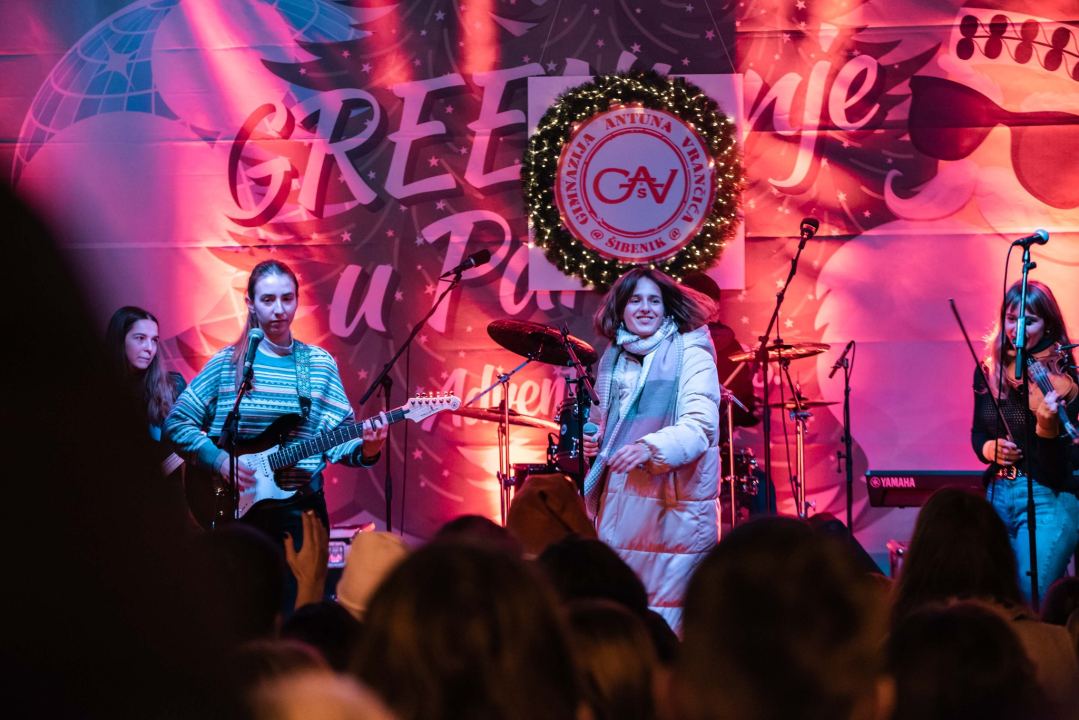 Gimnazijalci napravili odličnu atmosferu na Adventuri