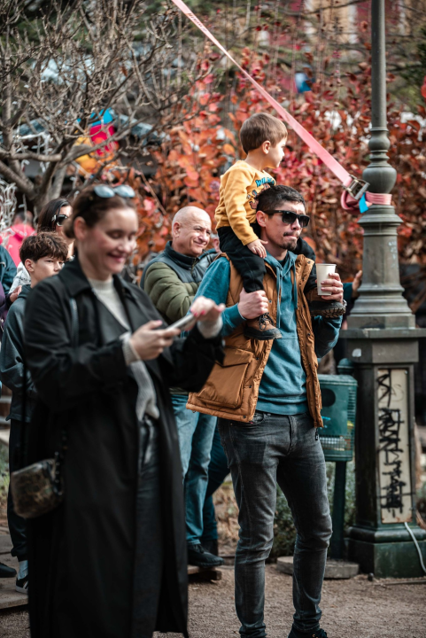 'Jedinstveni spoj starosti i neiskustva': Teke Yeke rasplesali sve u Parkiću 