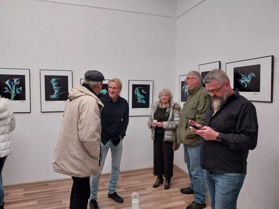 Originalnom izložbom Hoyka predstavio svoje kvantne životinje u Kninu