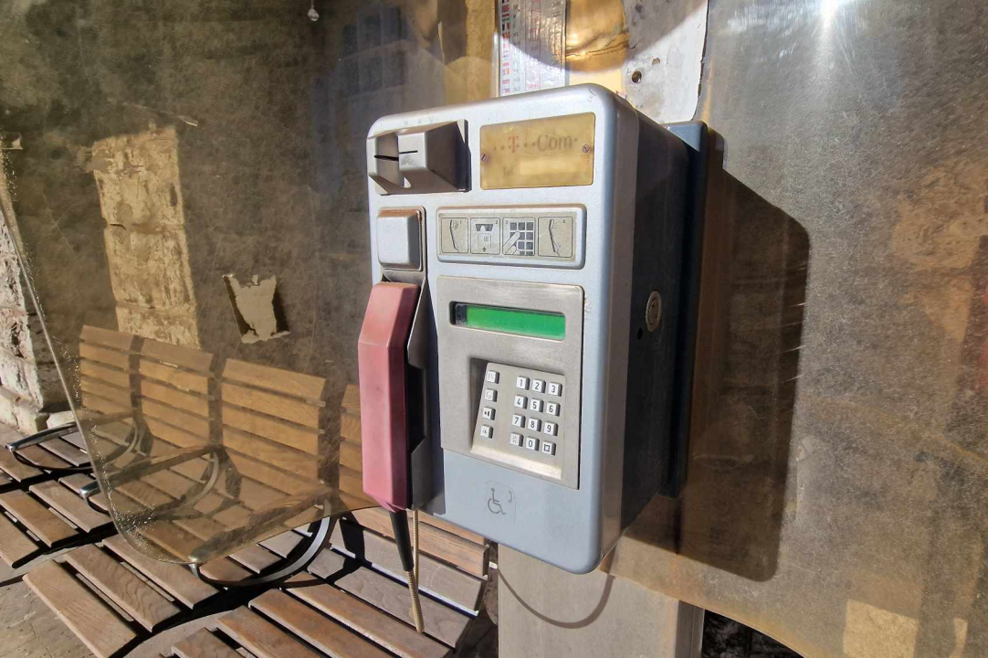 Prošetali smo po legendarnoj željezničkoj stanici Perković, koja je zapravo u Sitnom Donjem