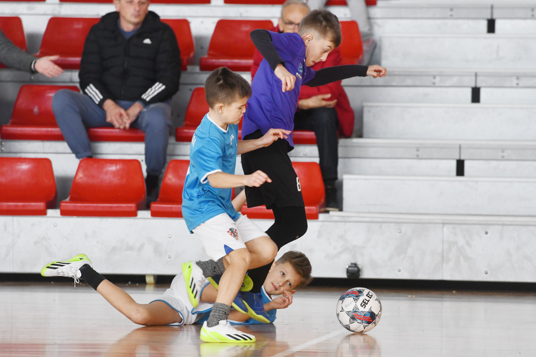 U sportskoj dvorani Meterize odigran 2. NP Krka Masters U-10 