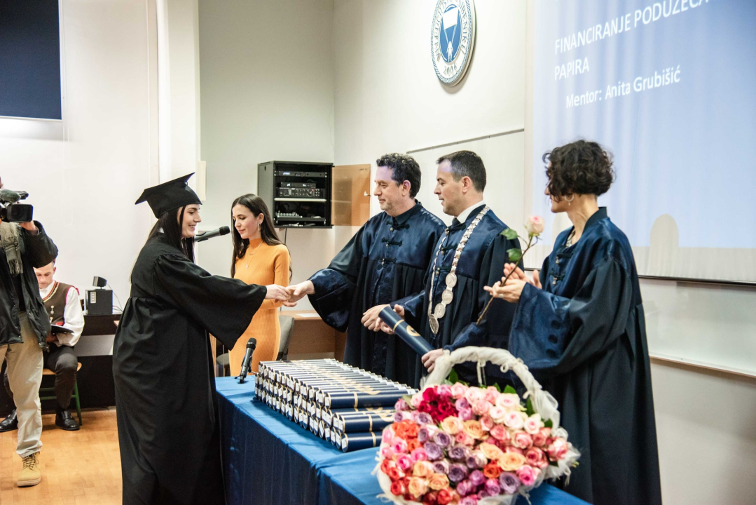 Promovirani magistri menadžmenta i javne uprave na Veleučilištu u Šibeniku