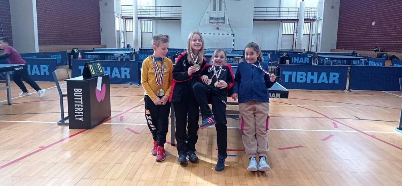 Mladi šibenski stolnotenisači ‘projurili’ otokom Pagom 