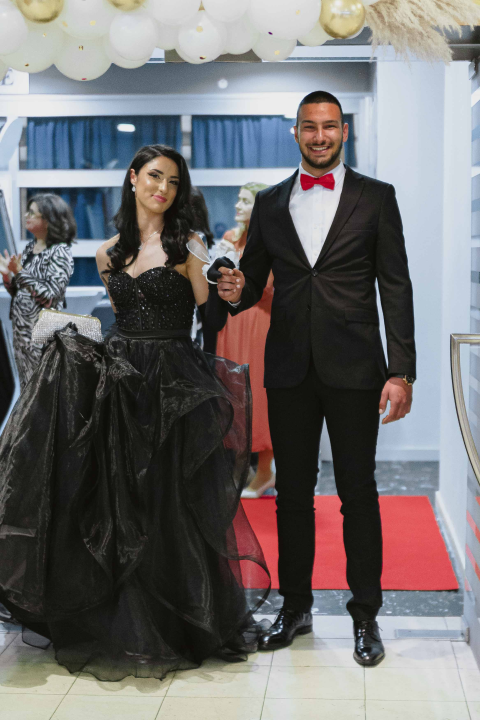 Učenici Medicinske škole Šibenik u večeri koju će pamtiti do kraja života (1. dio)