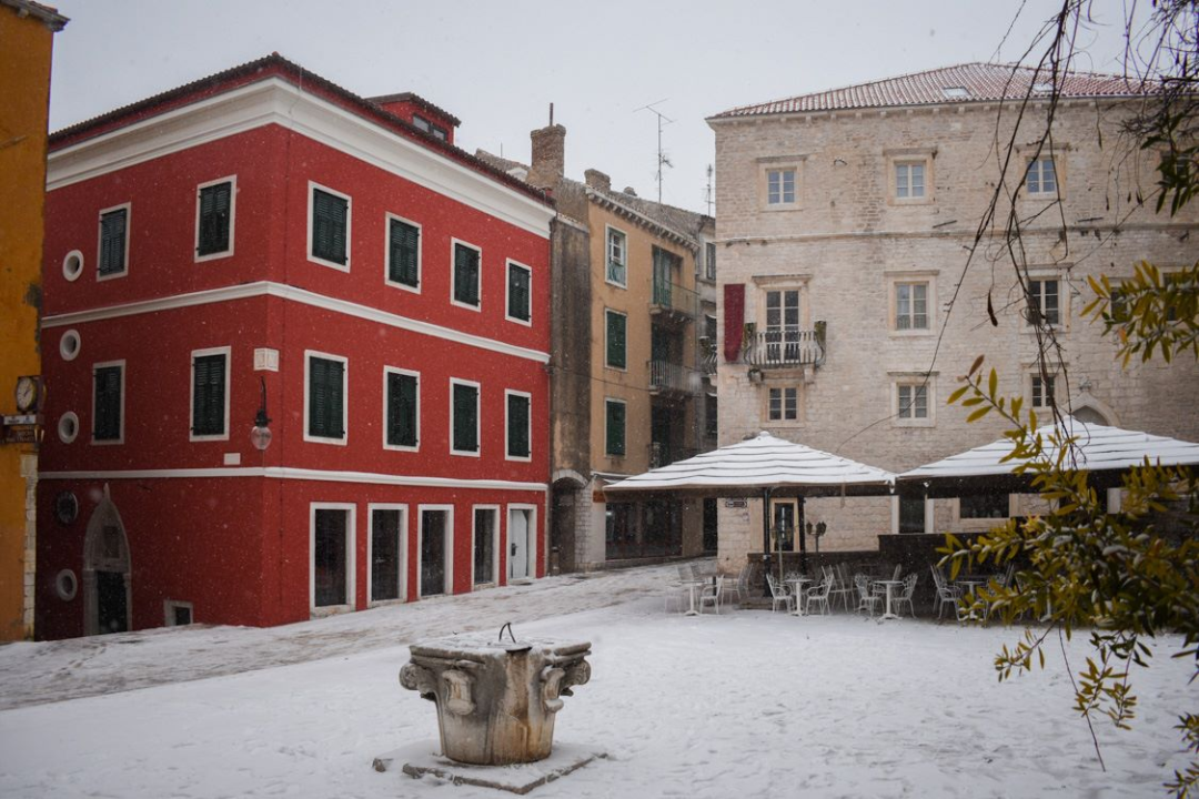 Ovako je Šibenik izgledao na današnji dan 2018. godine, danas je 19 stupnjeva više