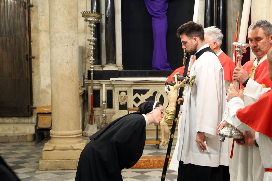 Obrede Velikog petka u katedrali sv. Jakova predvodio biskup Rogić
