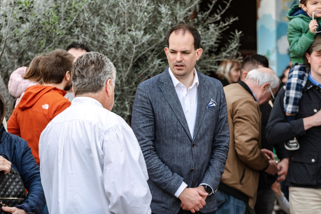 Uskrsni doručak i ove godine privukao brojne Šibenčane, fritaja 'planula' u nekoliko minuta