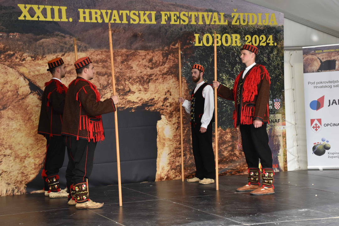 U župi Sv. Ane u Loboru i čuvari Kristova groba iz Mirlovića 