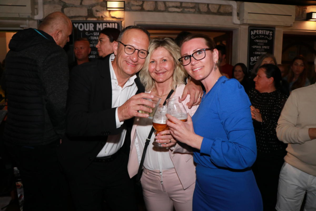 Pogledajte atmosferu s proslave:  Restoran Kamenar proslavio 50. godišnjicu neprekidnog rada! 