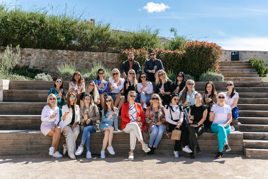 Zagrijavanje na tvrđavi Barone: Kandidatkinje za najljepšu mamu Hrvatske zabavljale se na šibenskom kaštelu