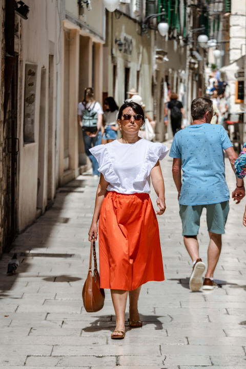 Moda na šibenskim kalama: Dame iz Đira po gradu koje su ukrale sve poglede