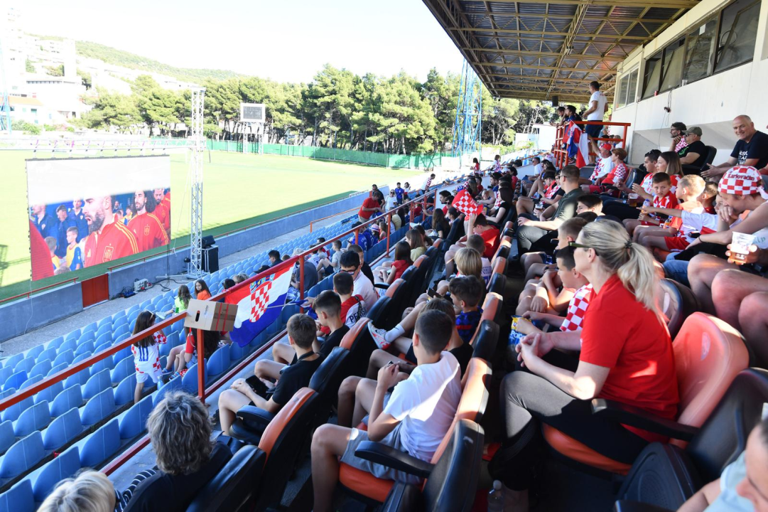 Šibenčani se odlično zabavljaju u Berlinu, s njima i Stipe Bačelić-Grgić