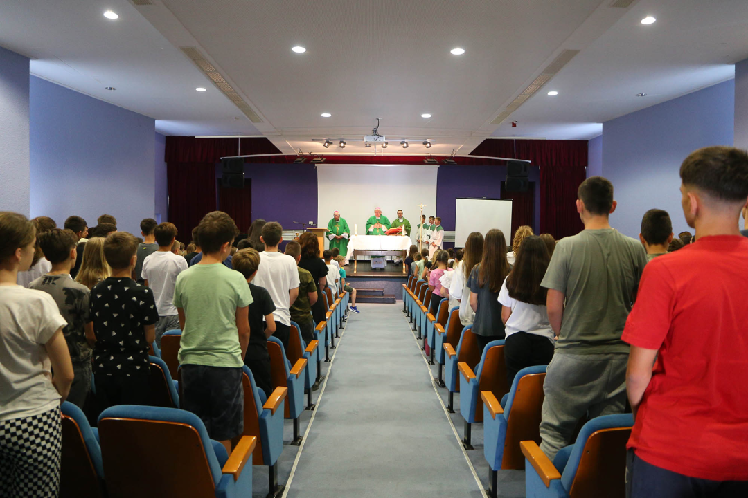 Biskup predvodio misu zahvalnicu za kraj školske godine